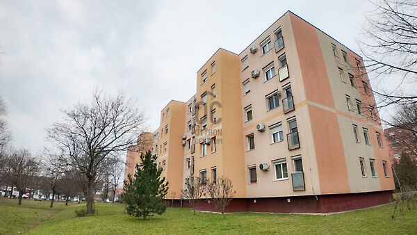 Eladó lakás Tapolca