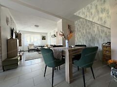 Eladó ház Tatabánya, Kertváros