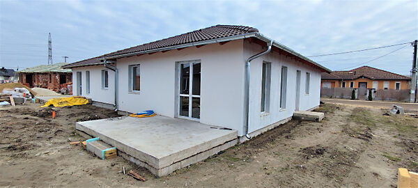 Eladó ház Taksony