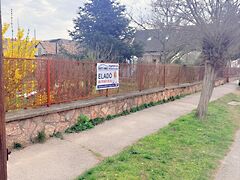 Eladó földterület Tata