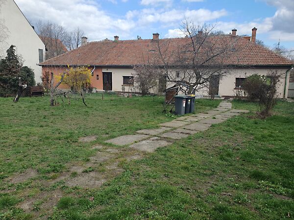Eladó földterület Szolnok, Belváros