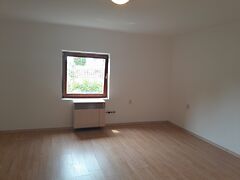 Kiadó ház Szákszend