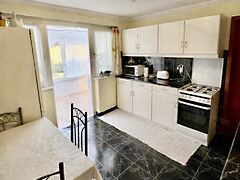 Eladó ház Újszász