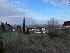 Eladó földterület Budakalász