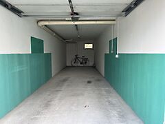 Eladó garázs Budapest, III. kerület