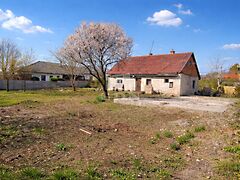 Eladó földterület Érd