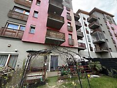 Eladó lakás Oroszlány