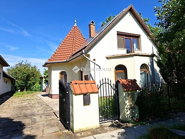 Eladó ház Sarkad