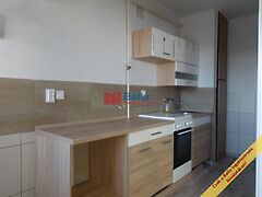 Eladó lakás Tiszakécske