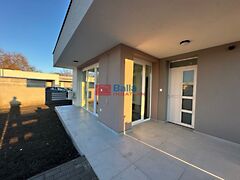 Eladó lakás Hatvan