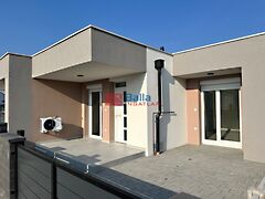 Eladó lakás Hatvan