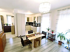 Eladó lakás Tatabánya, Óváros