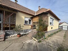 Eladó ház Baja