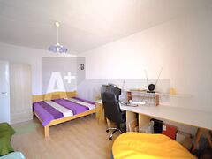 Eladó lakás Pécs, Uránváros