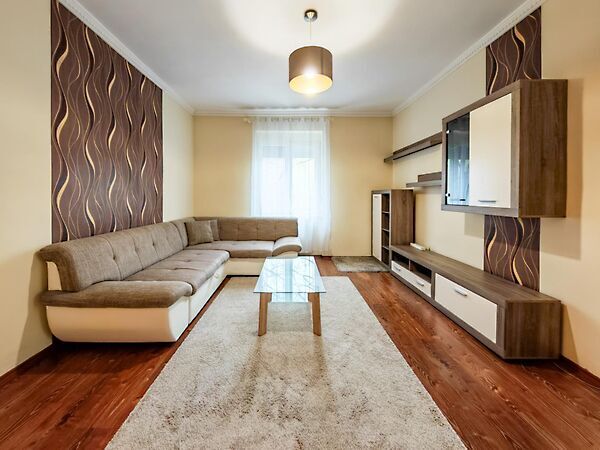 Eladó lakás Tatabánya