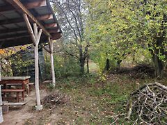 Eladó földterület Tata