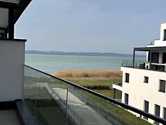 Eladó lakás Balatonszemes