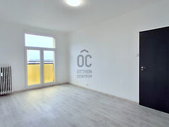 Eladó lakás Pécs, Uránváros