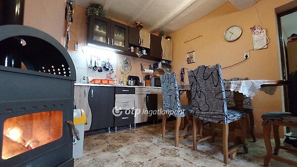 Eladó ház Kisújszállás