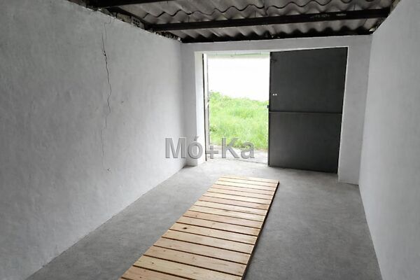 Kiadó garázs Székesfehérvár, Belváros