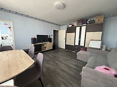 Eladó lakás Dunaújváros