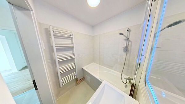 Eladó lakás Veszprém, Jutasi úti lakótelep