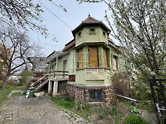 Eladó ház Komárom