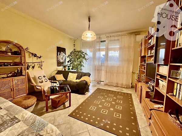 Eladó lakás Kecskemét