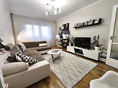 Eladó lakás Debrecen, Újkert