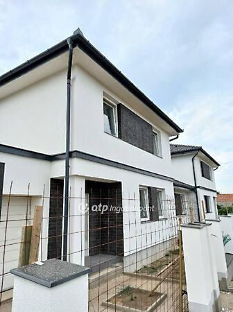 Eladó ház Hajdúhadház