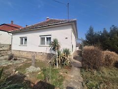 Eladó ház Oroszlány