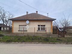 Eladó ház Tiszakécske