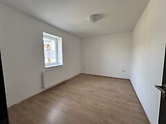 Eladó lakás Nagysimonyi