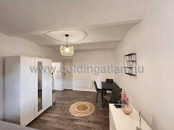 Eladó lakás Kaposvár, Belváros