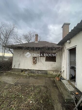 Eladó ház Ecser