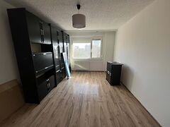 Eladó lakás Dunaújváros, Ságvári városrész