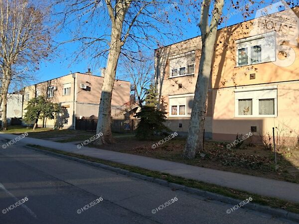 Eladó lakás Kecskemét