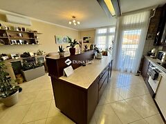 Eladó lakás Kecskemét