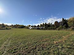 Eladó földterület Nyúl