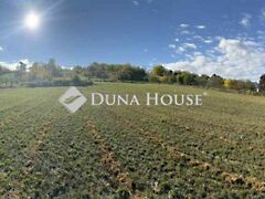 Eladó földterület Nyúl
