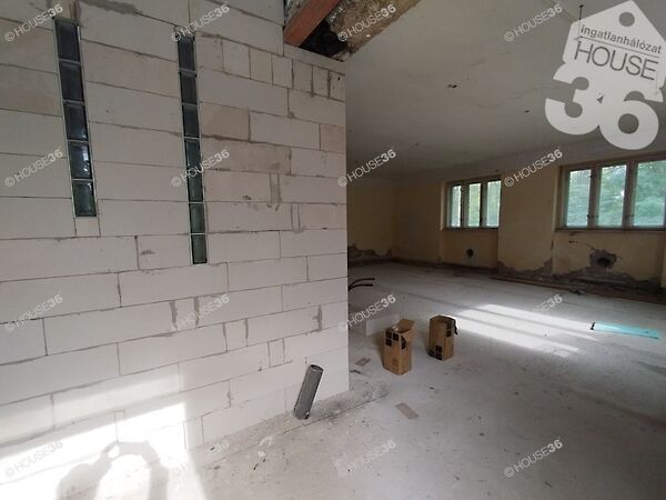 Eladó ház Tiszaalpár