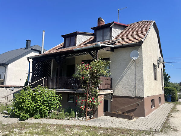 Eladó ház Lipót