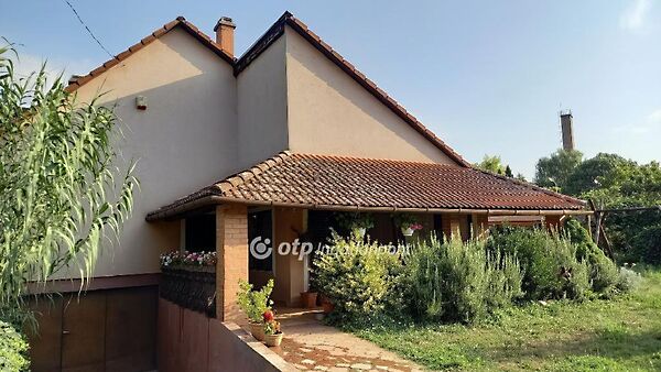 Eladó ház Tápiószele