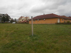 Eladó földterület Sümeg