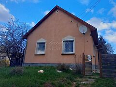 Eladó ház Győrújbarát