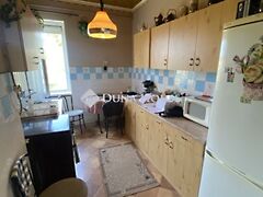 Eladó lakás Komló