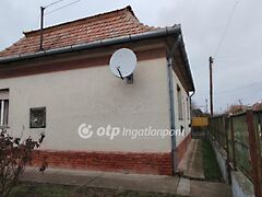 Eladó ház Tószeg