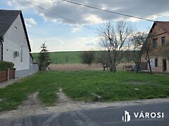 Eladó földterület Kazár