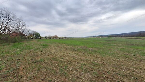 Eladó földterület Gödöllő, Alvég