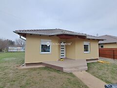 Eladó ház Csévharaszt